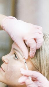 Profhilo behandling vs. skinbooster behandling